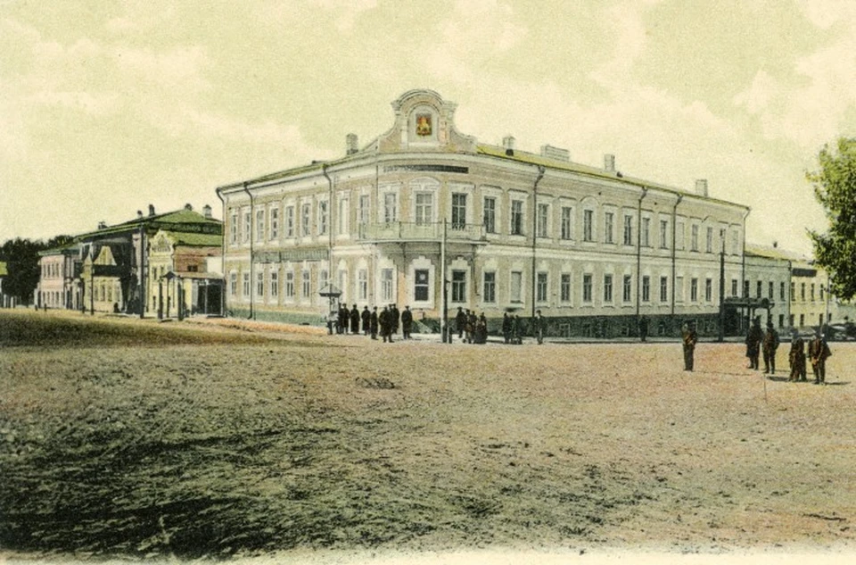 «Домъ городскаго Общества», где находилась Пермская дума. Фотооткрытка 1906 г.