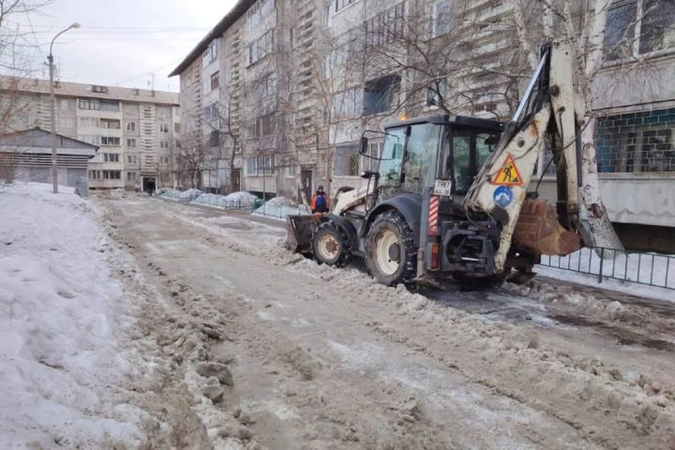 В Иркутске особое внимание уделяют противогололедной обработке