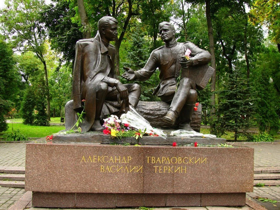 Сквер возле памятника Твардовского благоустроят в Смоленске Фото: Администрация города Смоленска