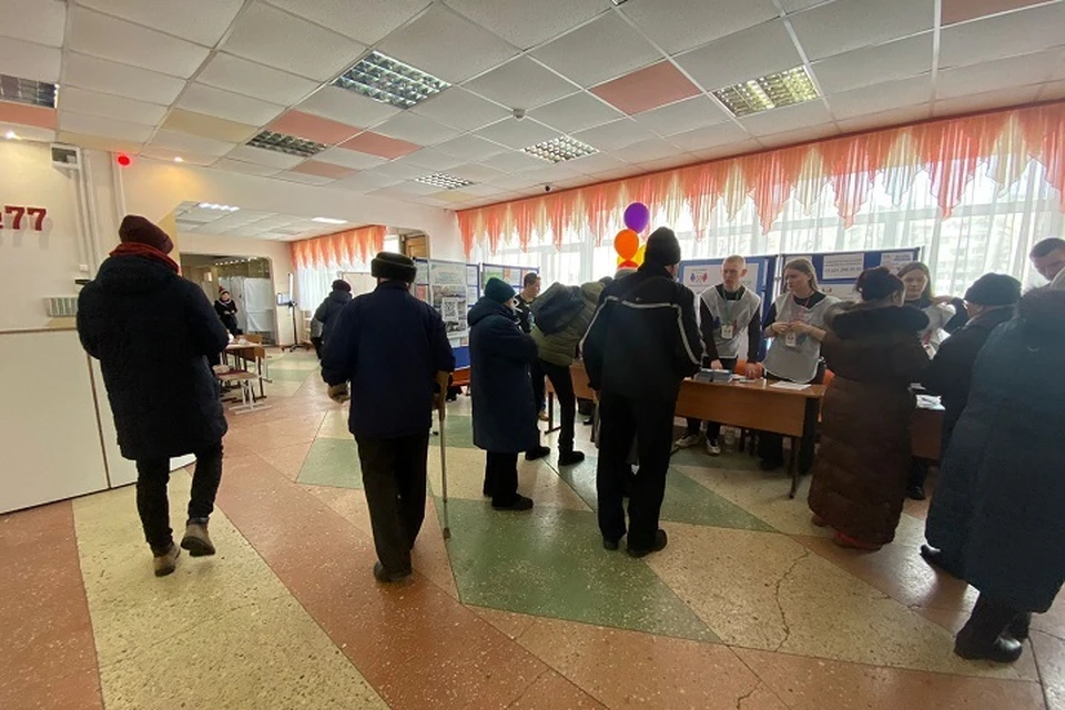 Очереди на избирательных участках