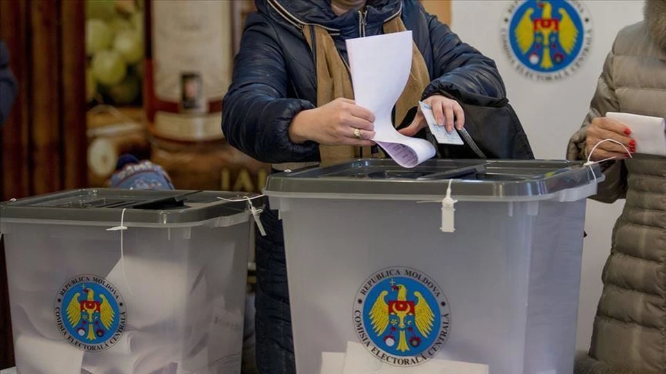 Со стороны выглядит так, будто народ Молдовы выбирает. Фото: соцсети