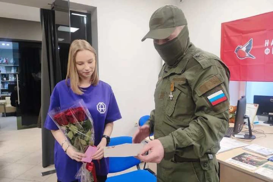 Спустя 1,5 года боец СВО нашел школьницу из Иркутска, написавшую ему письмо. Фото: народный фронт Иркутской области