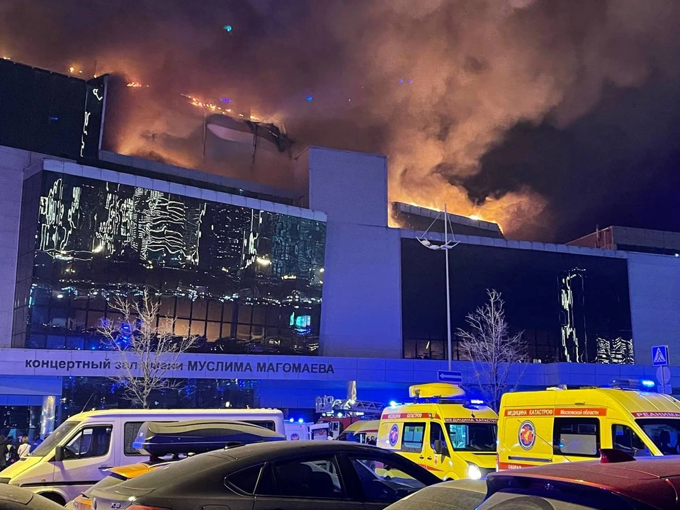 ФСБ: в "Крокус Сити Холле" началась стрельба и возник пожар