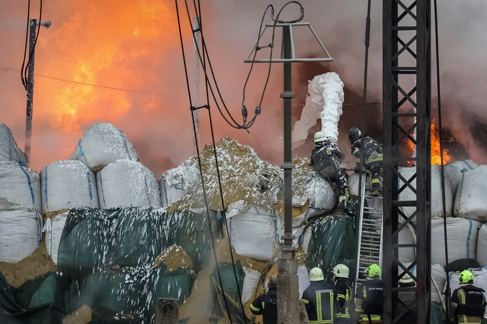 Ракетные удары пришлись по Харьковским ТЭЦ №5 и ТЭЦ №3, что привело к отключению света, воды и отопления в городе