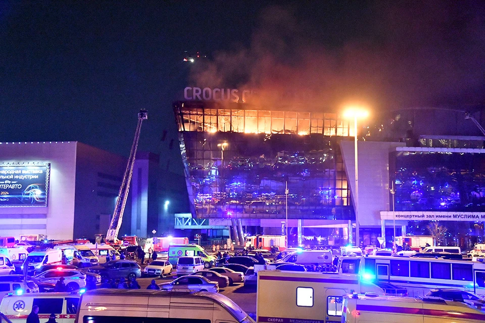 22 марта в "Крокус Сити холле" вооруженные люди расстреляли посетителей, в здании начался пожар.