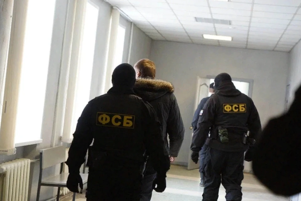 Задержанные чиновники Минэка пытались завладеть 50% акций предприятия