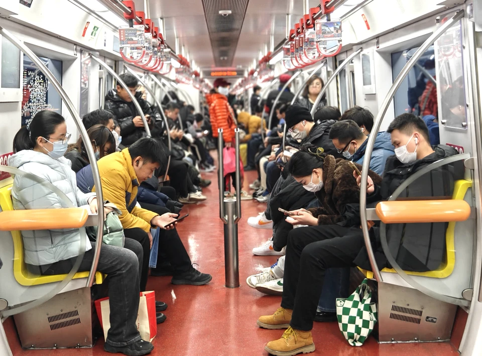 AsiaOne: Мужчину без руки не пропустили бесплатно в метро без документа об инвалидности