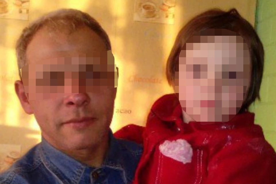 Разобрались, почему отец сажал на цепь свою дочь в квартире в Петербурге. Фото: личная страница героя в Ок