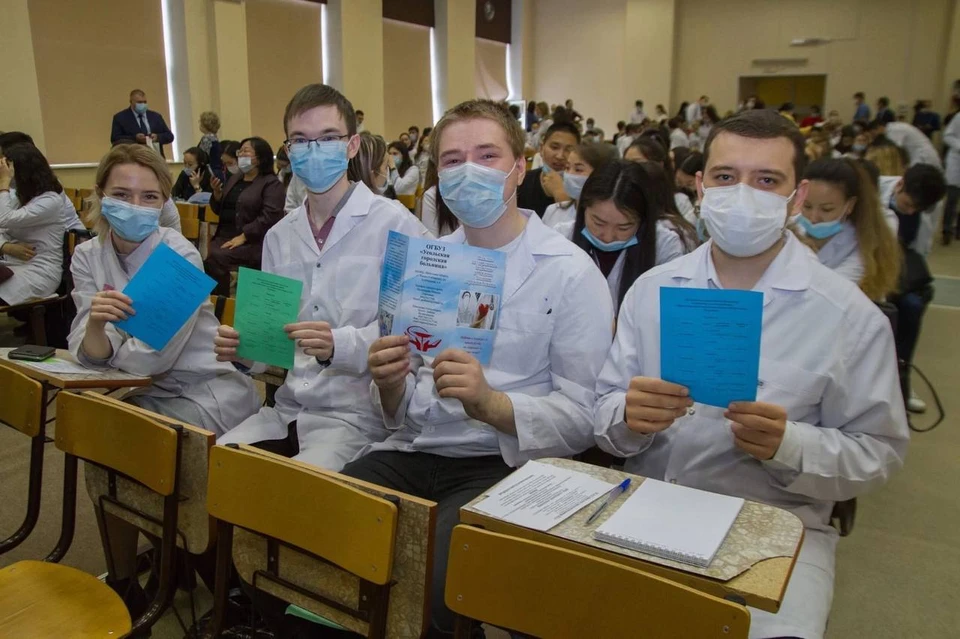 В Иркутске студентам медуниверситета пригласили на «Ярмарку вакансий»
