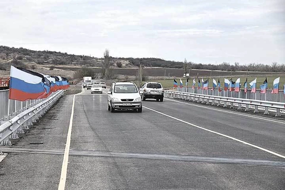 Движение по Новокатериновскому мосту протяженностью 64 метра было открыто. Фото: Сайт Главы ДНР