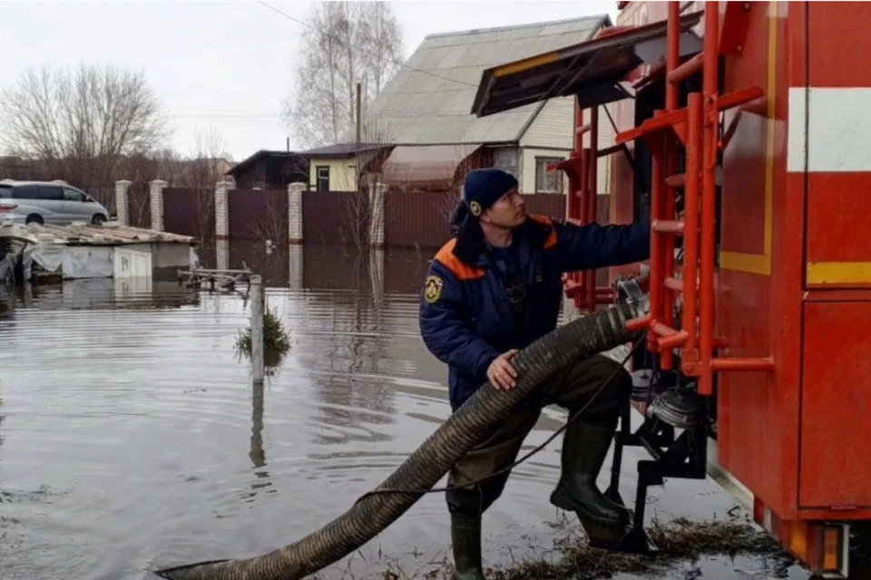 Жителям 11 регионов ЦФО угрожает паводок. Фото: пресс-службы ГУ МЧС по Алтайскому краю