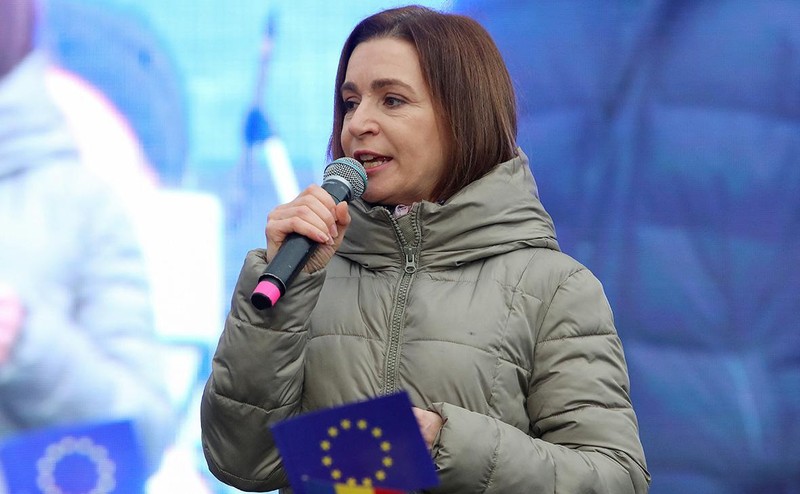 Санду продолжает тянуть резину со своим референдумом за ЕС. Фото:соцсети