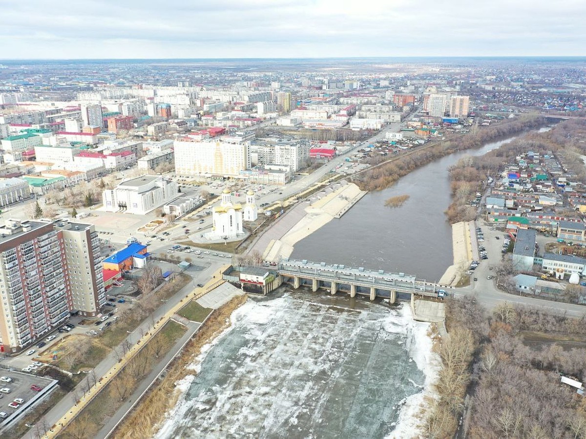 Затопит 14 районов города и кладбище: вода в дамбе Кургана поднимется  максимально из-за сбросов соседей - KP.RU