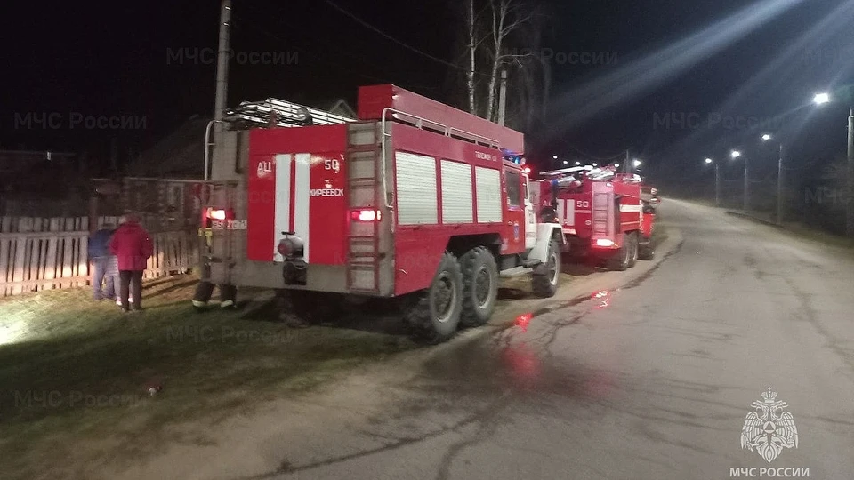 В Киреевске Тульской области на пожаре в частном доме спасли хозяина