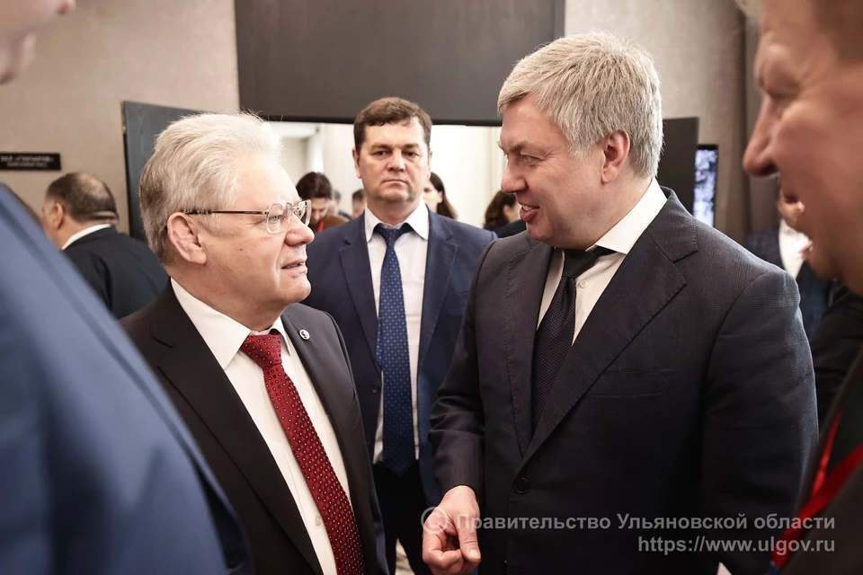 В Ульяновской области прошло совещание по развитию тепличного овощеводства в России. ФОТО: правительство УО