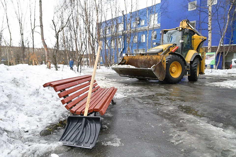 В Мурманске по нацпроекту «Жилье и городская среда» благоустроят сквер у бывшего кинотеатра «Мир». Фото: Совет депутатов города Мурманска