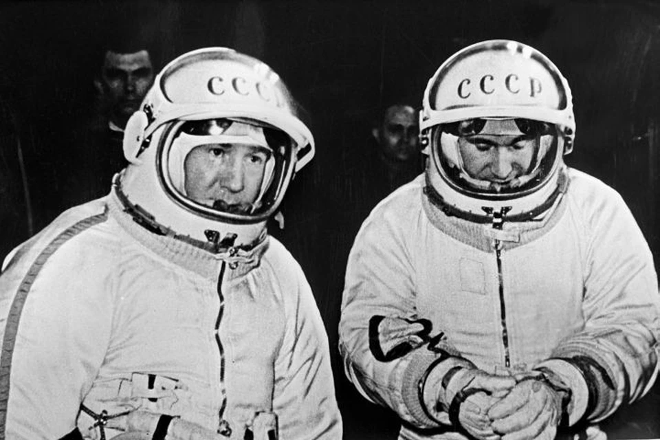 Экипаж корабля «Восход-2» космонавты Алексей Леонов и Павел Беляев (справа) перед полетом Фото: РИА Новости