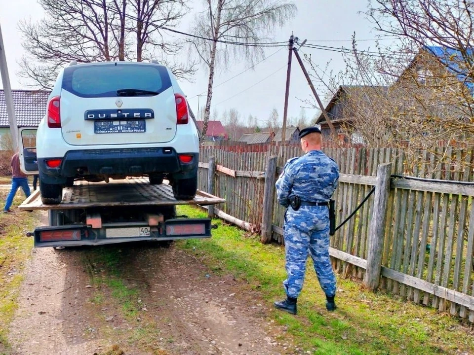 У калужанина арестовали «Рено Дастер» за долги