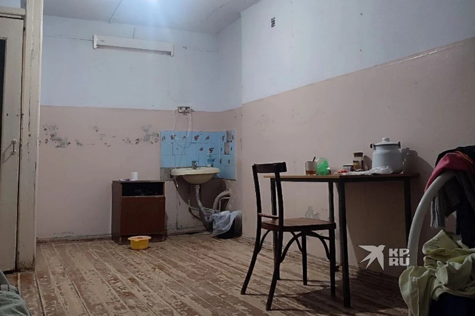 Пациенты показали, как выглядит больничная палата в инфекционном отделении Багдановичской ЦРБ. Фото: читатель "КП"