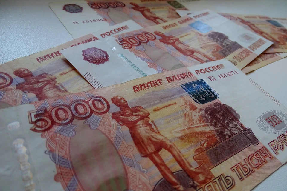 26-летний житель Липецкой области снял с потерянного телефона 50 тысяч рублей