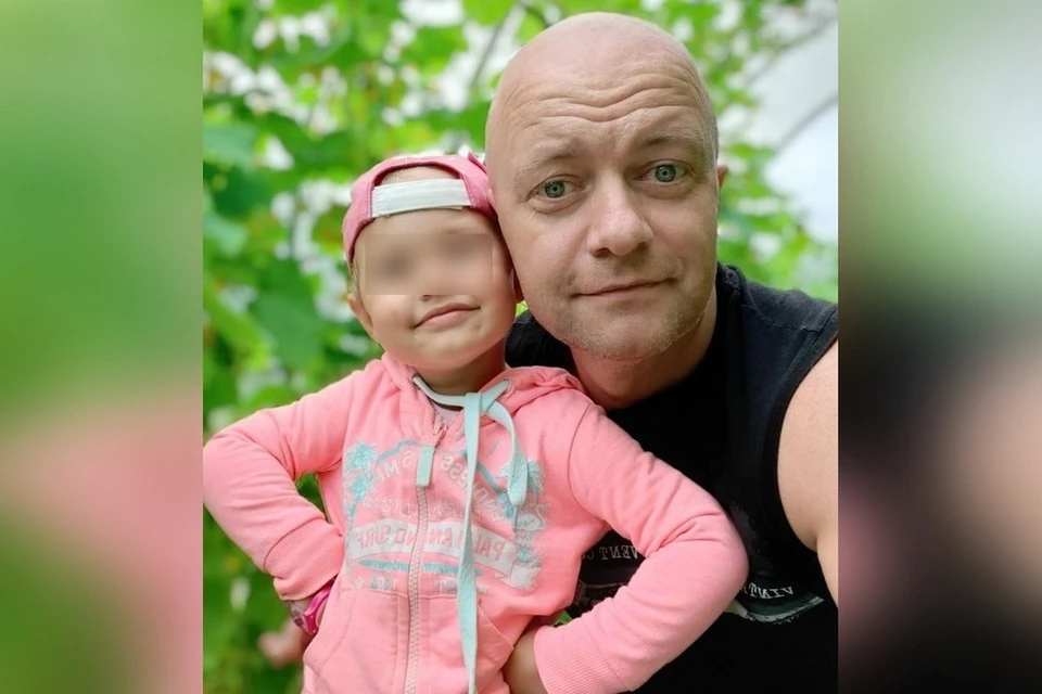 В Петербурге отец похитил четырехлетнюю дочь и исчез в неизвестном направлении. Фото: ГУФССП России по Петербургу