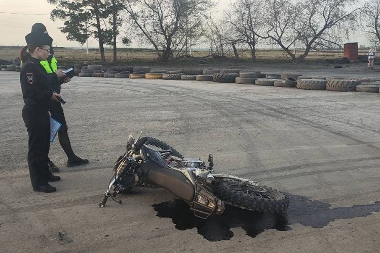 «Мотоцикл подарила бабушка»: на Урале 15-летний байкер погиб из-за натянутой проволоки
