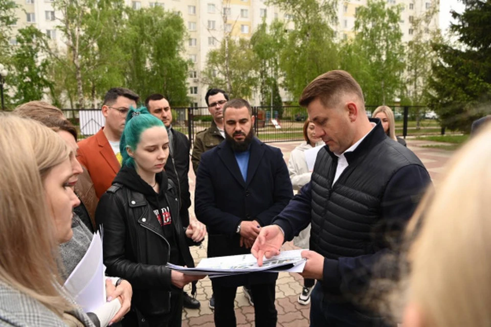 В работе над проектом совместно с архитекторами и строителями участвует весь педагогический коллектив.