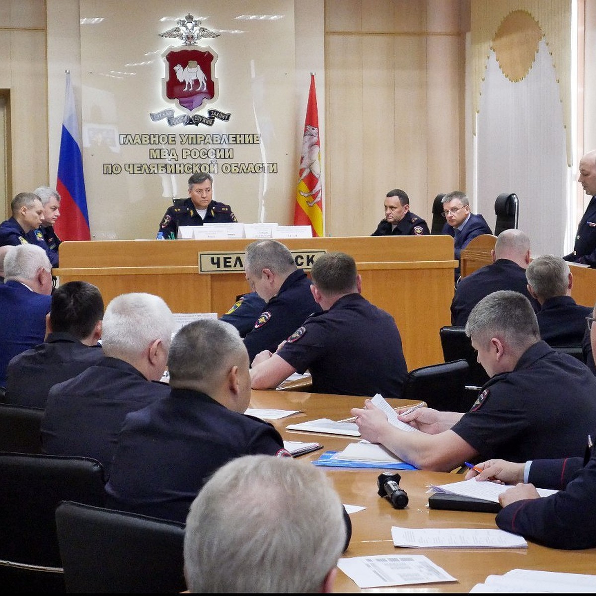 Полиция усилит охрану порядка во время майских праздников в Челябинской  области - KP.RU