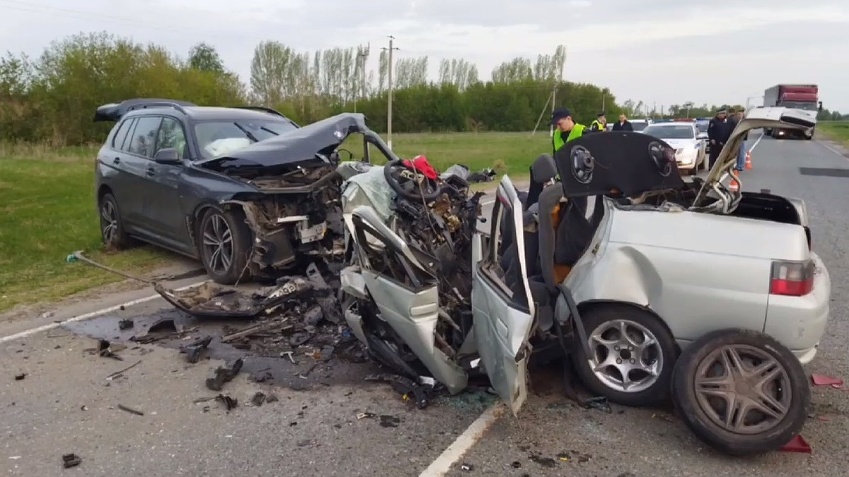 28 апреля в аварии на трассе под Димитровградом погибли три человека - KP.RU