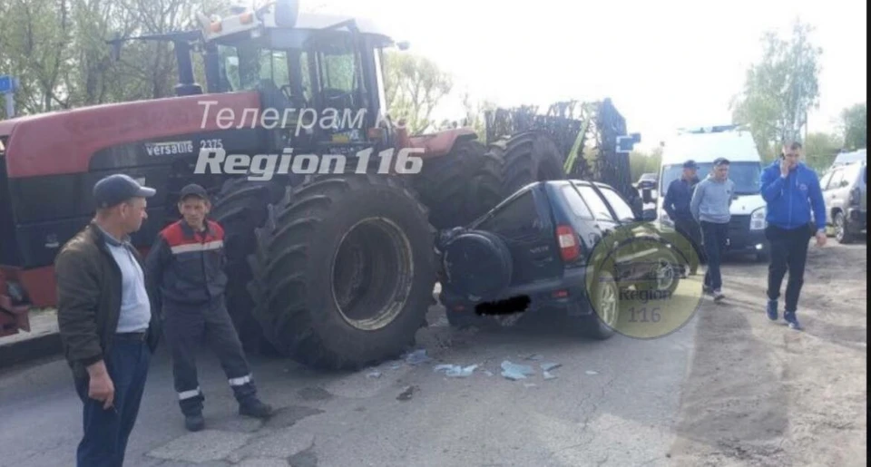 Что привело к ДТП пока не ясно.