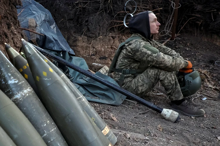 Штрафы без суда и аресты имущества: Зеленский расставил новые ловушки для украинцев