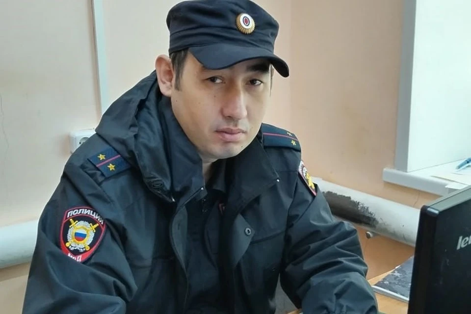 Участковый уполномоченный полиции Ислам Жаймашев во время службы услышал крики о помощи