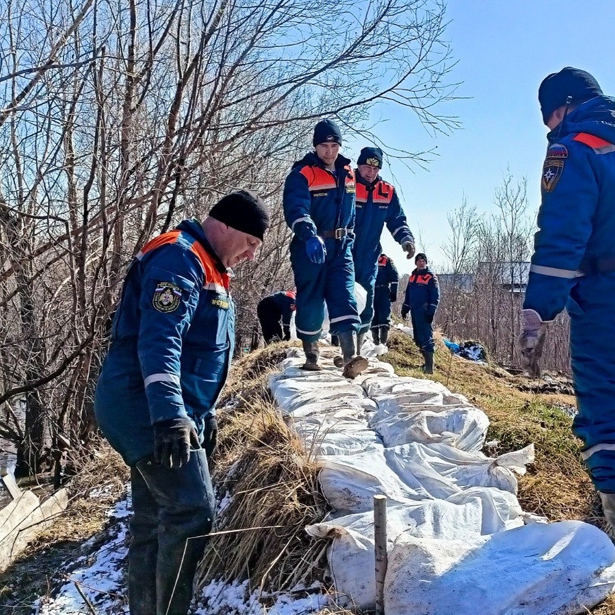 Паводок в Омской области 6 мая 2024 года: рост уровень воды в Ишиме и  Иртыше, эвакуация в Усть-Ишиме - KP.RU