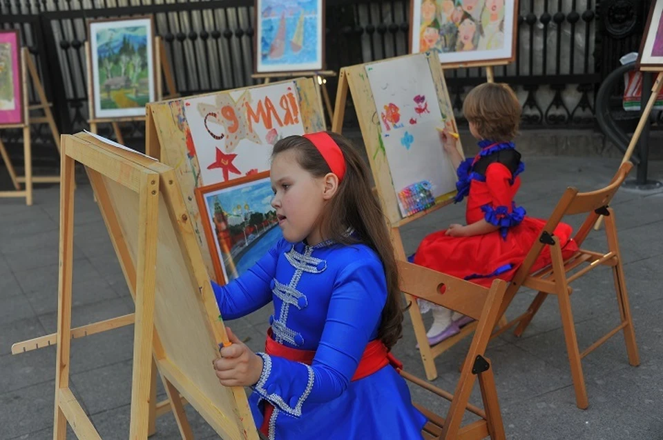 Выставка детского рисунка открылась в Управлении Росгвардии по Хабаровскому краю