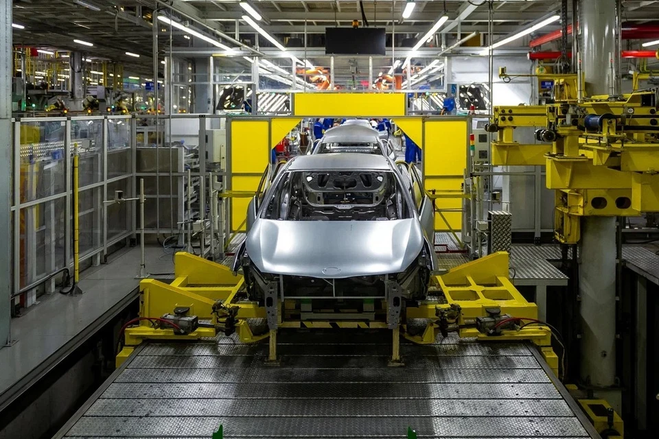 На бывшем заводе Toyota до конца 2024 года запустят производство премиальных российских автомобилей.