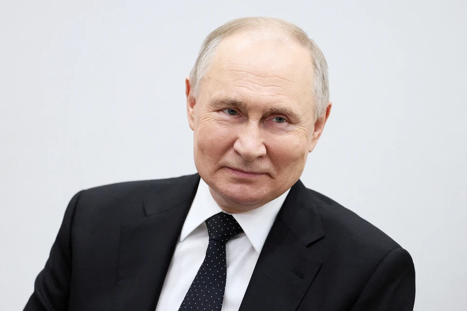 Путин поздравил с Днем Победы лидеров стран СНГ, Абхазии, Южной Осетии