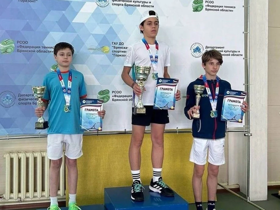 Теннисисты из Тулы завоевали серебро и бронзу на первенстве ЦФО