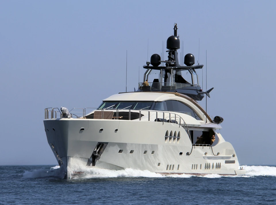 Семь яхт-красавиц Lady M, принадлежащих «связанным с российскими властями бизнесменам», было арестовано в Италии с февраля 2022 года.