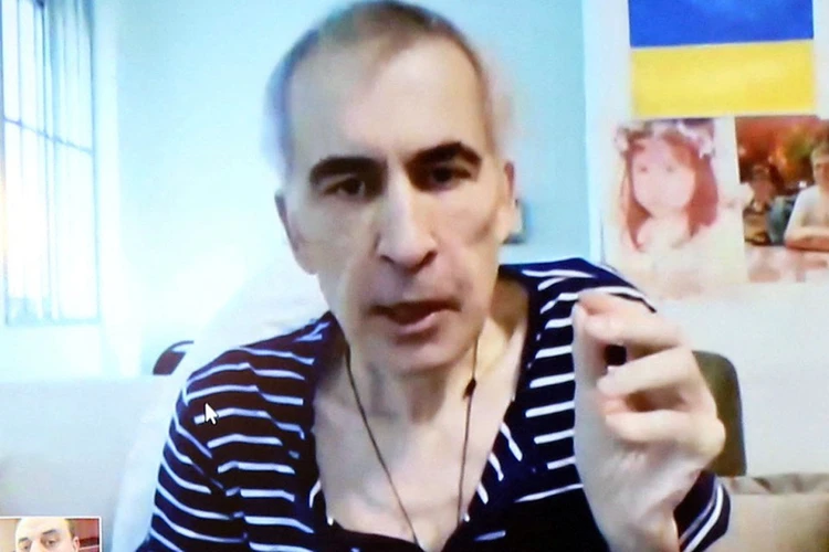 "Предложите ему таблетки!": сходящий с ума Саакашвили присвоил себе авторство гимна Грузии