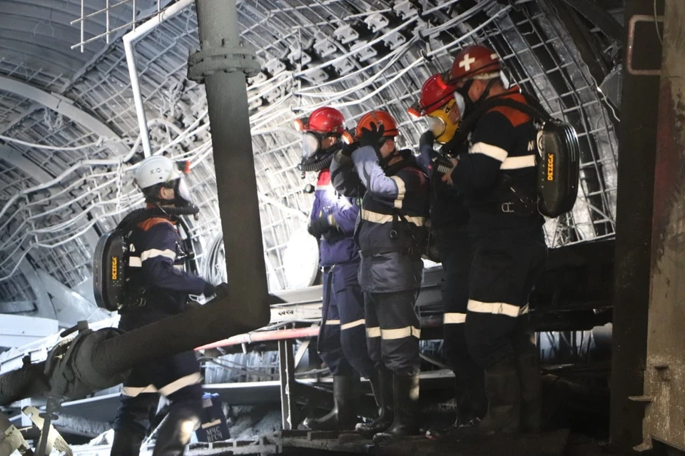 Трагедия на шахте Листвяжная в Кузбассе стала одним из самых тяжелых порясений последних лет. Фото: МЧС России.