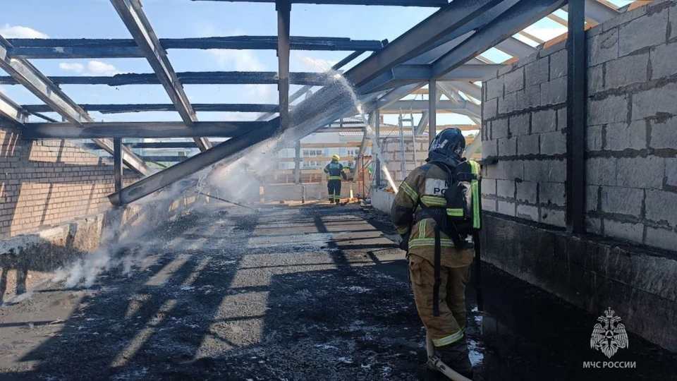 Пожар на бывшей станции юннатов