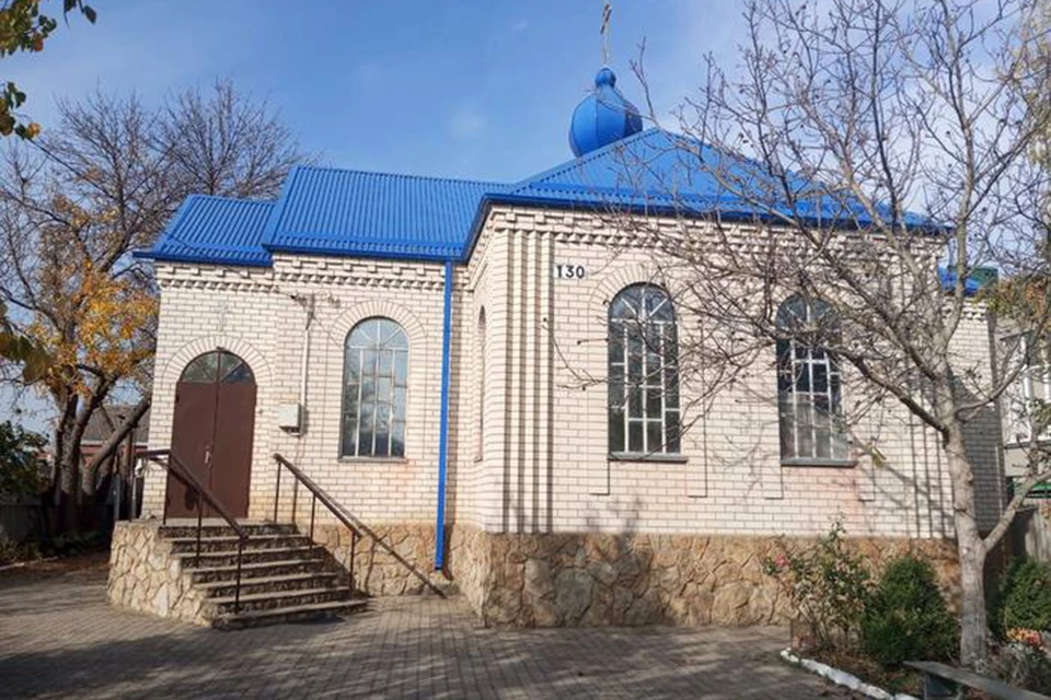 Свято-Покровский-Тихоновский храм относится в РосЦП, которая не входит в юрисдикцию московского патриархата.