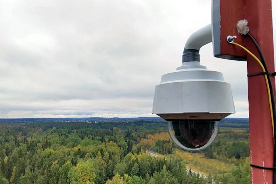 В регионе в том числе ведется мониторинг пожароопасной обстановки в лесах при помощи видеокамер на вышках.