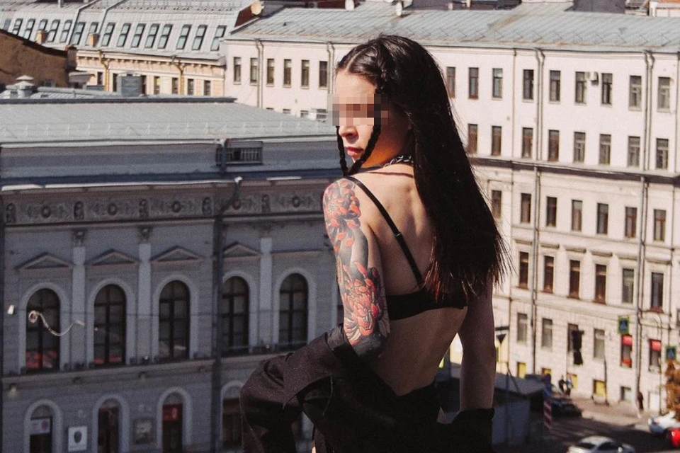 Модель из Петербурга, пережившая клиническую смерть на тату-сеансе, остается в крайне тяжелом состоянии. Фото: личная страница в соцсетях