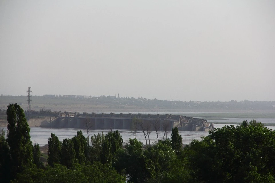 Разрушенная киевским режимом Каховская ГЭС спустя год после теракта