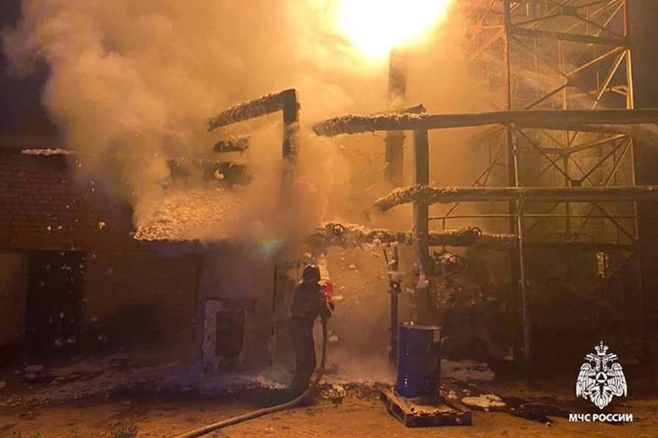 Спасатели потушили пожар на заводе под Тверью Фото: ГУ МЧС России по Тверской области