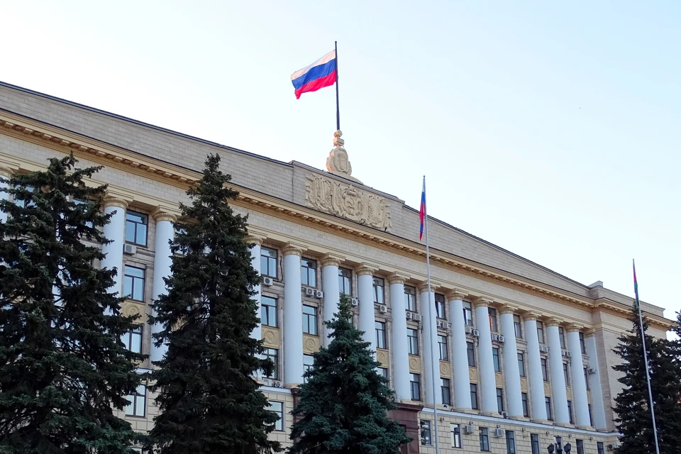 С Днем России поздравили жителей руководители Липецка и области