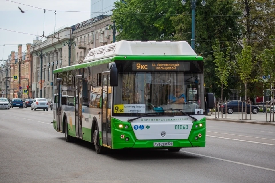 Фото: В Саратове с сегодняшнего дня 8 автобусных маршрутов изменят схему движения