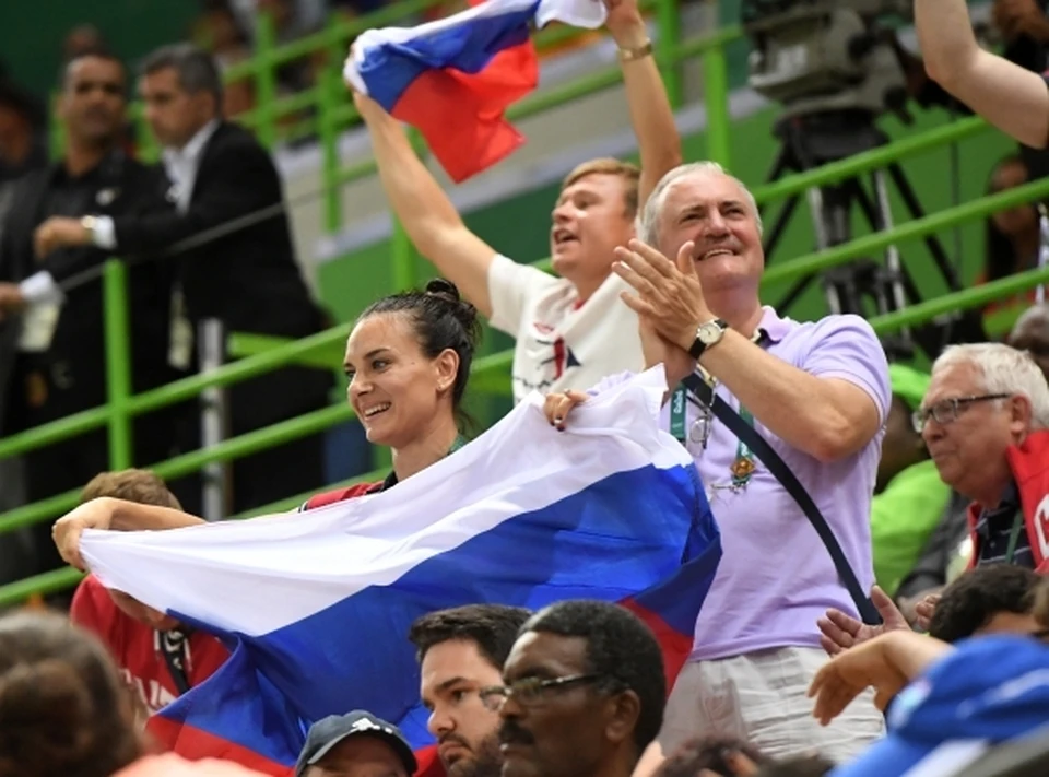 В настоящее время российские спортсмены занимают первое место в общем зачете.