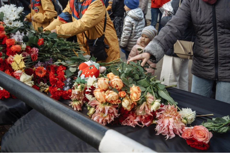 Смоляне выражают соболезнования севастопольцам
